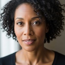 Photo of customer Lesley Duarte